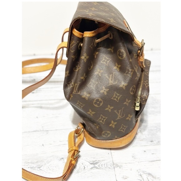 Louis Vuitton Monogram Monsieur MM Leather
Fabric Brown Backpack Purse - Picture 2 of 8